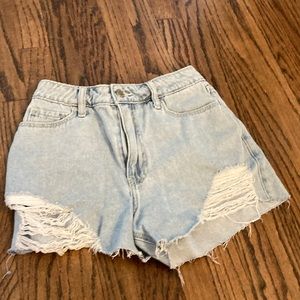 light denim hollister jean shorts, size 1